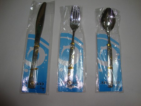 Cubiertos metalicos